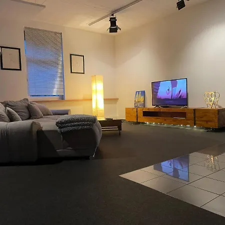 Apartment 140 Qm Grosses Loft Mit 2 Schlafzimmern Im Fabrikstil